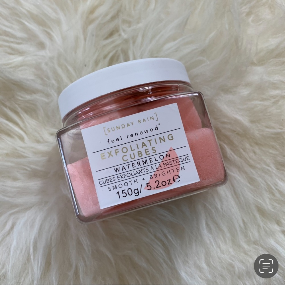 NWT Sunday Rain Watermelon Exfoliating Cubes